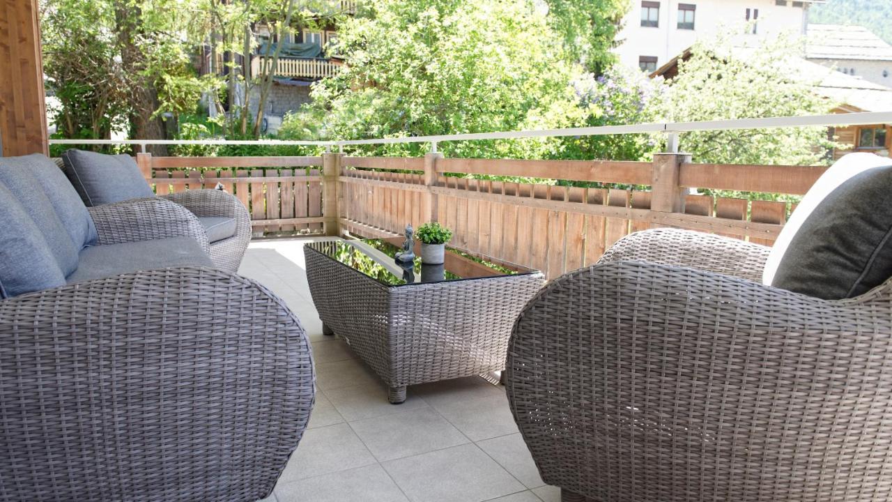 Aventura Apartamento Grächen Exterior foto